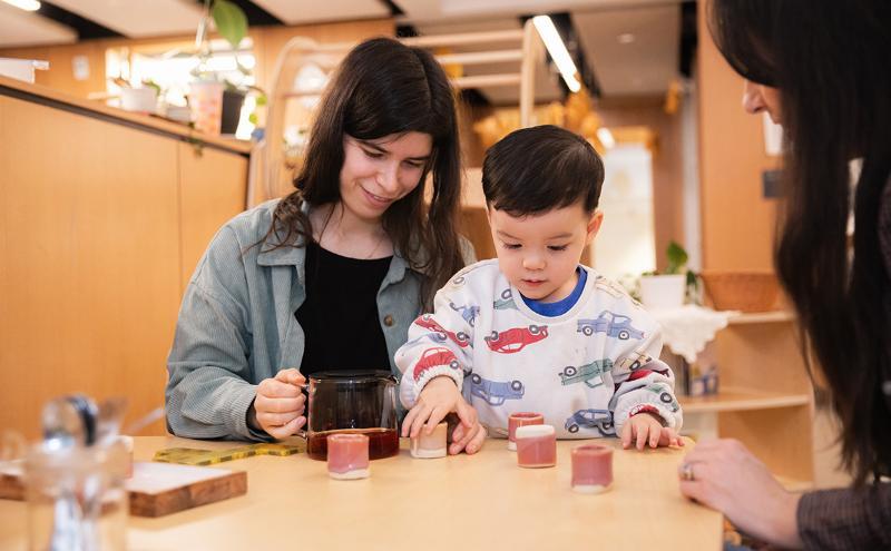 Isabel Porter with child