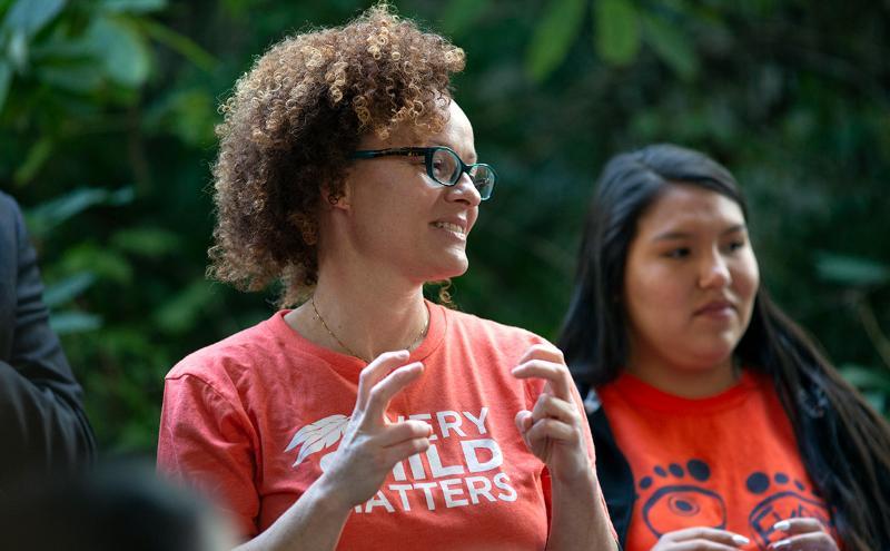 Sara Sutherland photo