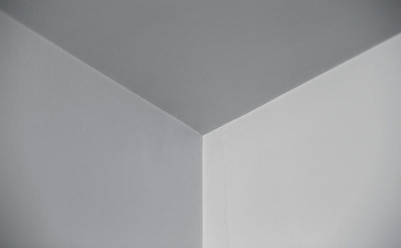 An image of the corner of a room 800 wide. 