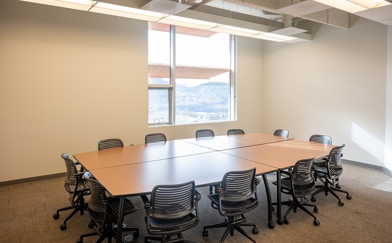 Squamish small boardroom SA339