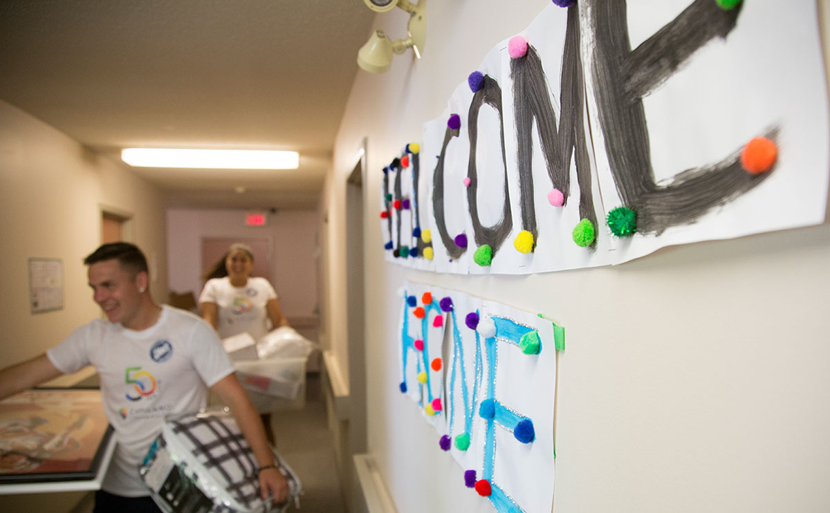 Students moving into CapU Residence