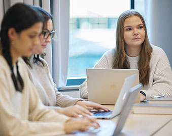 CapU legal studies students in class.