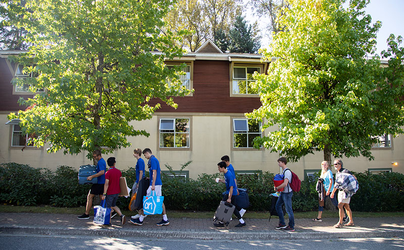 Students moving into CapU Residence